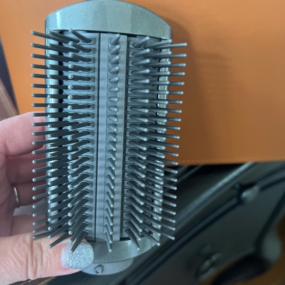 Dyson airwrap attachments and case ONLY. Machine not included - Picture 2 of 4